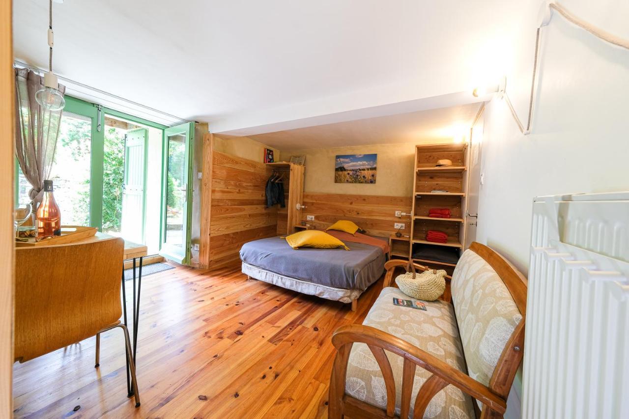 Les Chambres De La Dourbie Nant Eksteriør billede